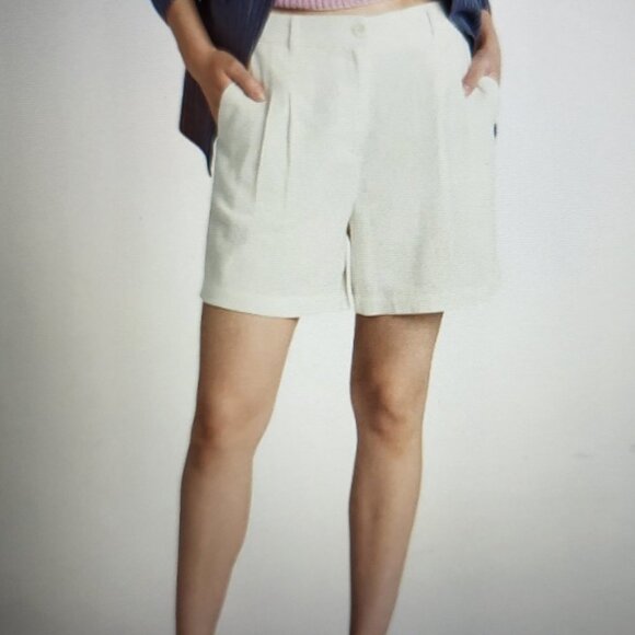 Violets & Roses Pants - Violets and roses high waist  white linen shorts NWT Size: 6/28
